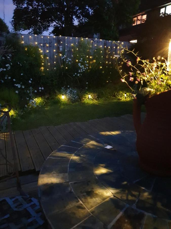 Tropical Garden Oasis Rooms 버밍엄 외부 사진
