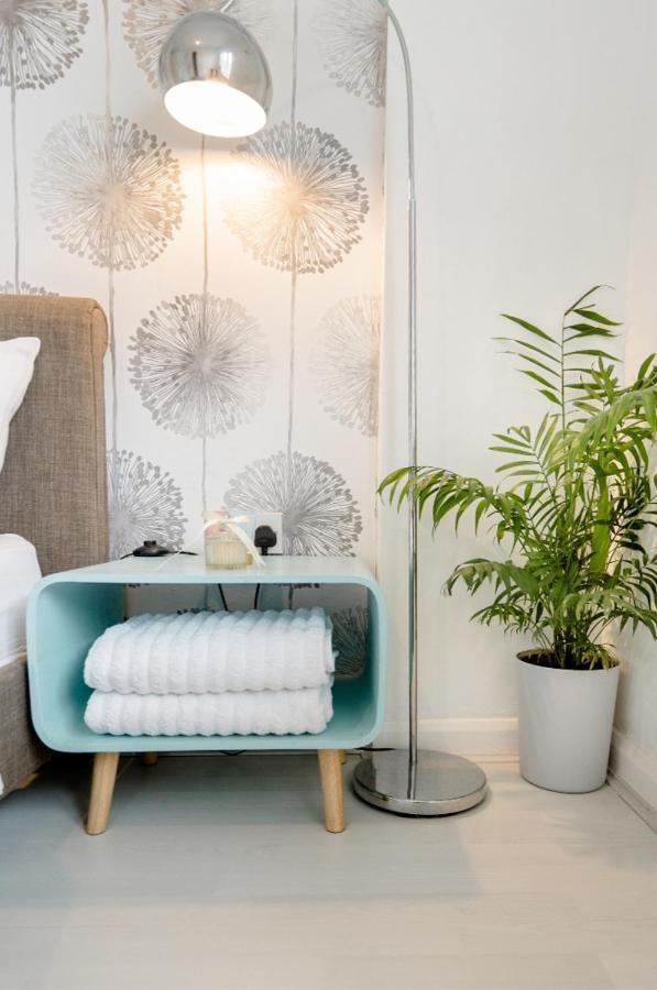 Tropical Garden Oasis Rooms 버밍엄 외부 사진